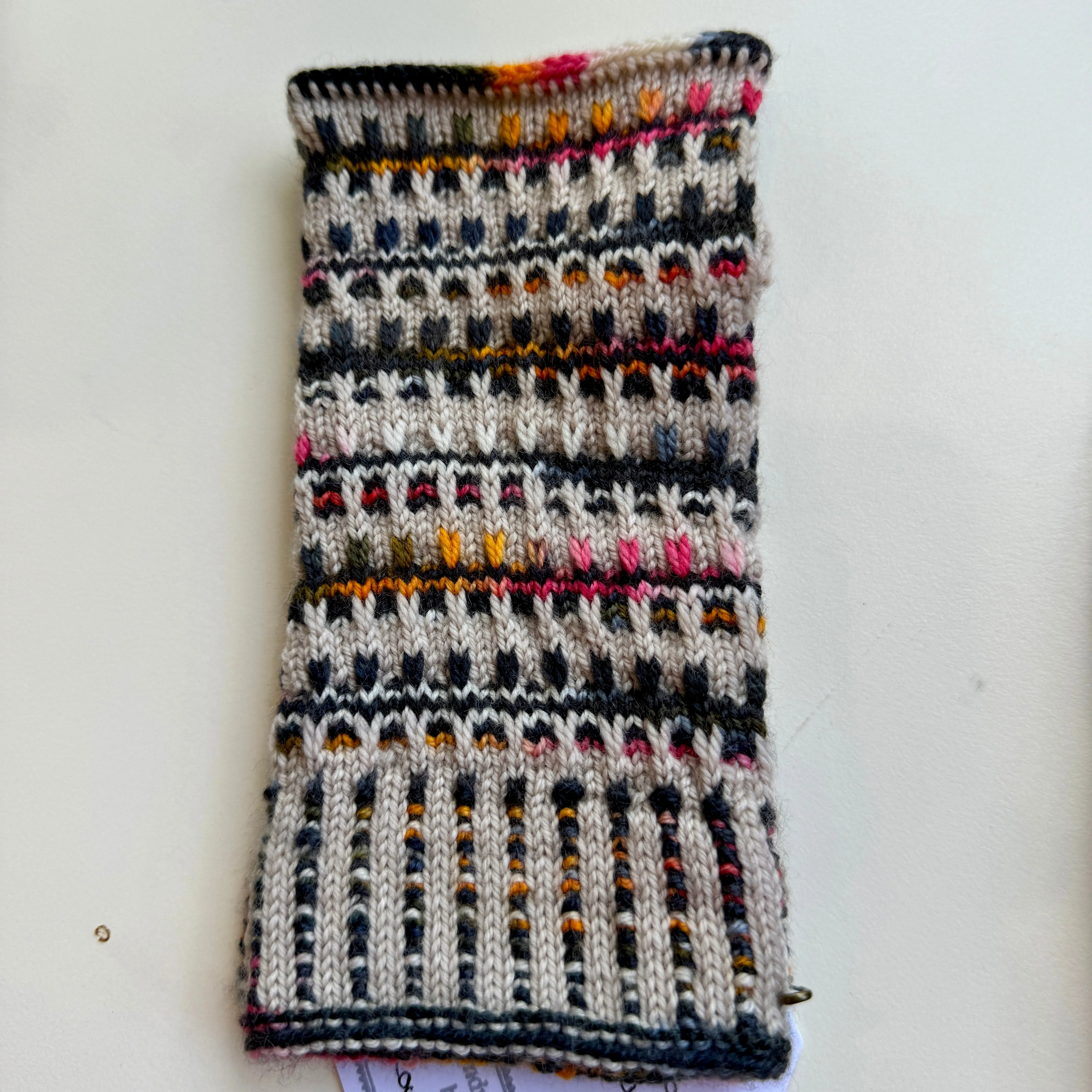 Fingerless hand knitted gloves